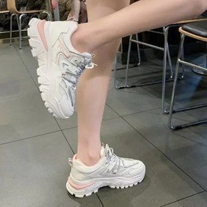 New Women's spring sneakers size 8